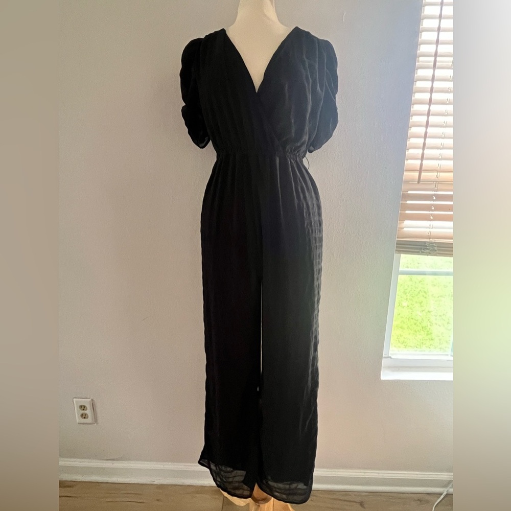 Sweet lemon Black V-neck Jumpsuit Romper